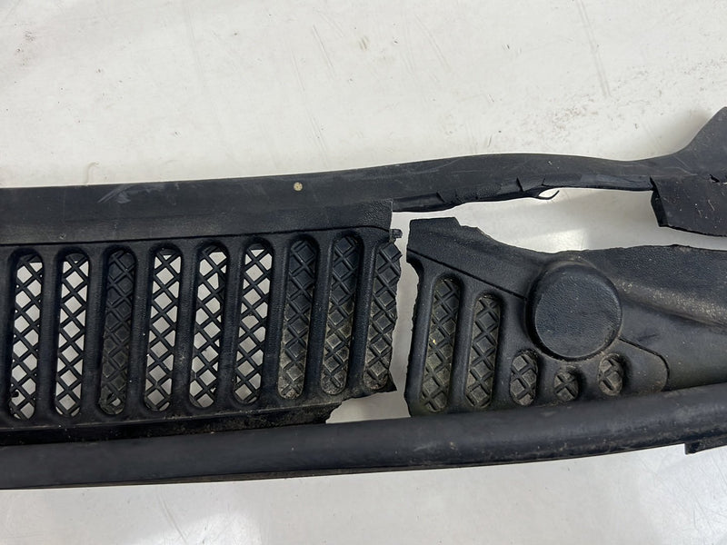 1996-2003 Audi S8 D2 A8 Heated Windshield Washer Nozzle & Harness OEM #6560EM