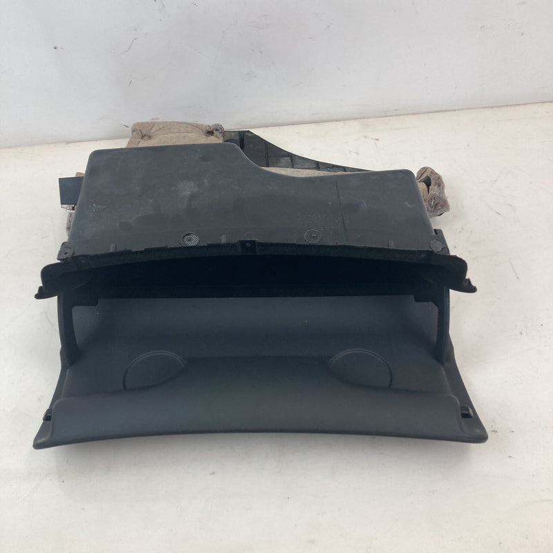 2001-2005 Volkswagen Passat Glove Box Assembly Black OEM #5557M