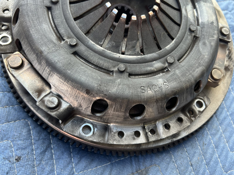 1978 Volvo 240 242 - Flywheel  PN: 2T1213 1861352444