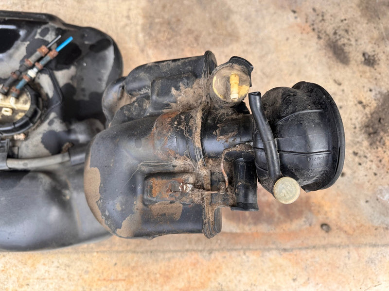 1985-1992 Volkswagen Golf Fuel Tank Diesel Pump Assembly 1H0201065 OEM