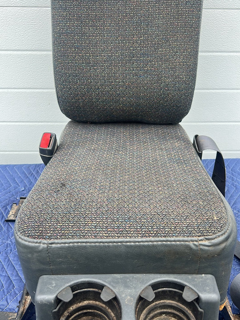 Chevrolet Silverado - Front Seat