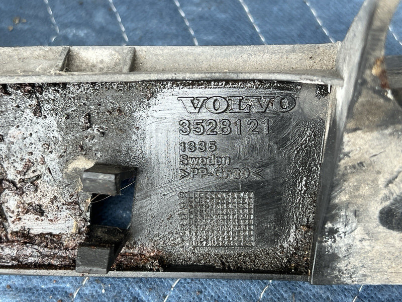 1993-1997 Volvo 850 850R V70 Air Cleaner Mount Airbox 3528121 2.4L OEM #4491E