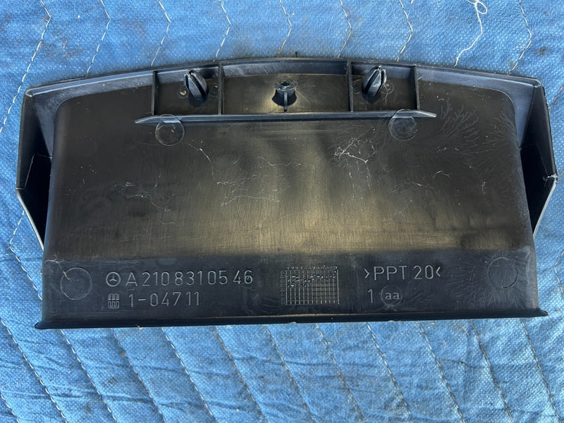 1996-2003 Mercedes W210 E320 Lower Front Seat Air A/C Heat Vent Duct OEM #4702EM