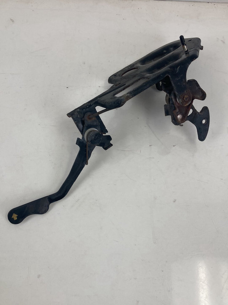 2002-2005 Lincoln Town Car Signature Hood Latch Catch OEM #5142M