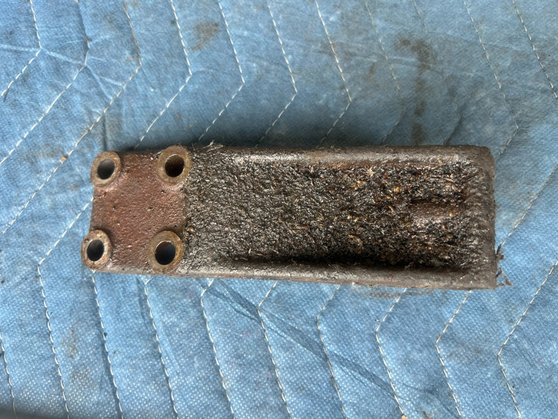 1985-1988 Suzuki Samurai SJ413 Gearbox Mounting Bracket w/Hardware OEM #2330CN