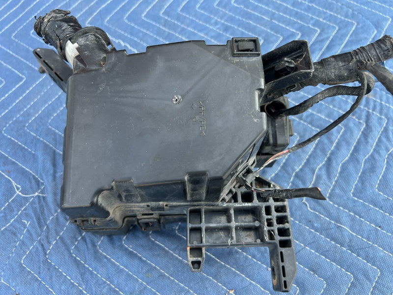 2010-2013 Suzuki SX4 Hatchback Engine Bay Main Fuse Box Panel OEM #1304CN