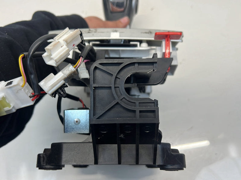 2012 Chevrolet Captiva Sport - Automatic Shifter Assembly PN: 812278273 22830097