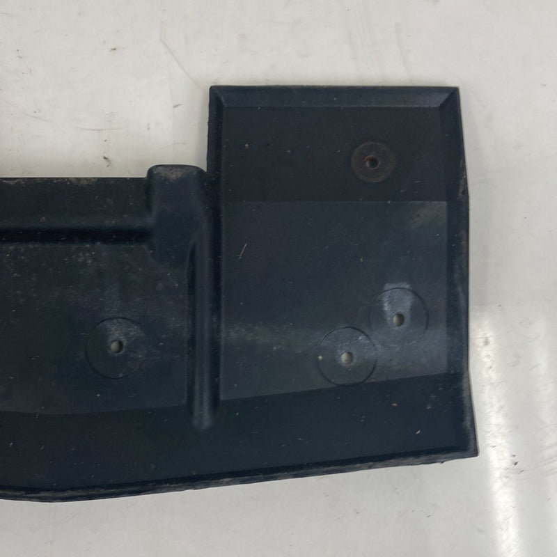 1995-1998 Chevrolet Silverado 2500 GMT400 Radiator Air Dam 15714371 OEM