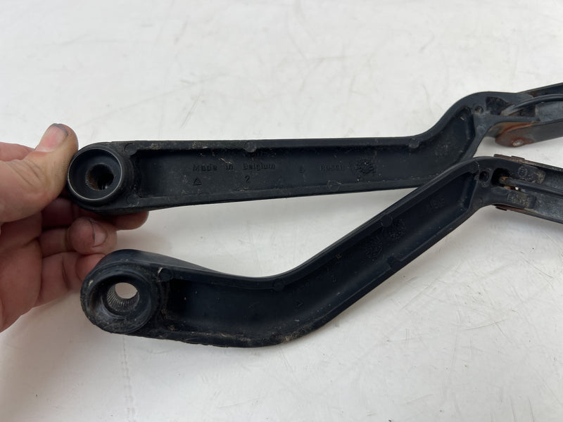 1998-2000 Volvo S70 V70 XC Front Right Left Windshield Wiper Arm Pair OE #6860EM