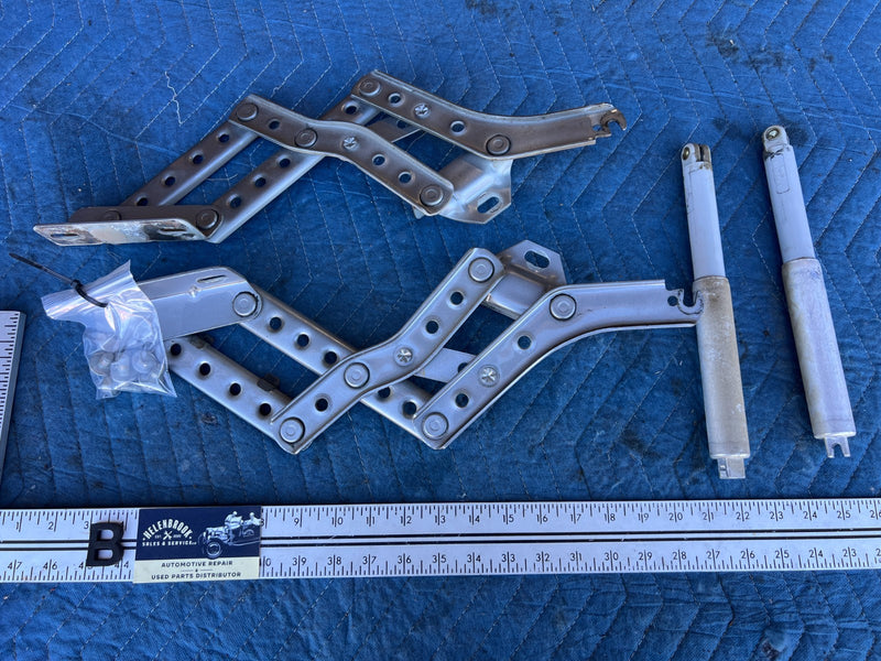 1986-1993 Volvo 240 244 Sedan Right & Left Trunk Deck Lid Hinge Pair OEM #4347EM