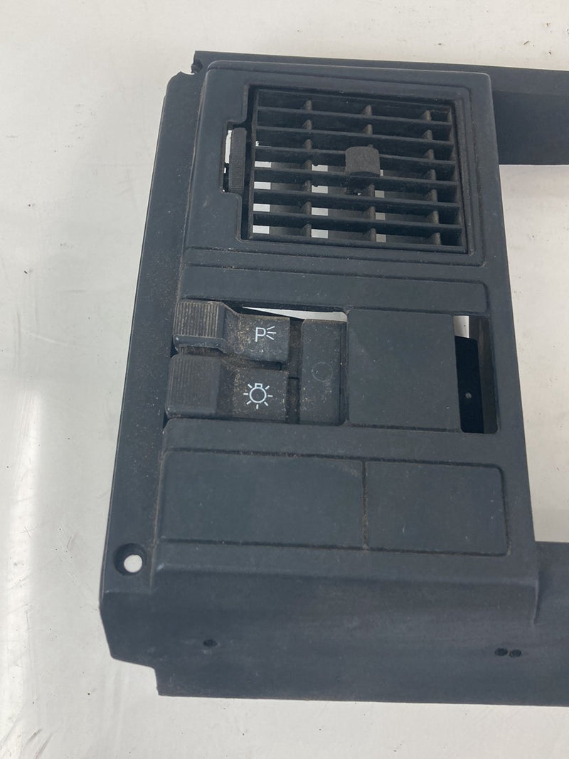 1988 Chevrolet Silverado 1500 GMT400 - Gauge Cluster Trim PN: 15607110