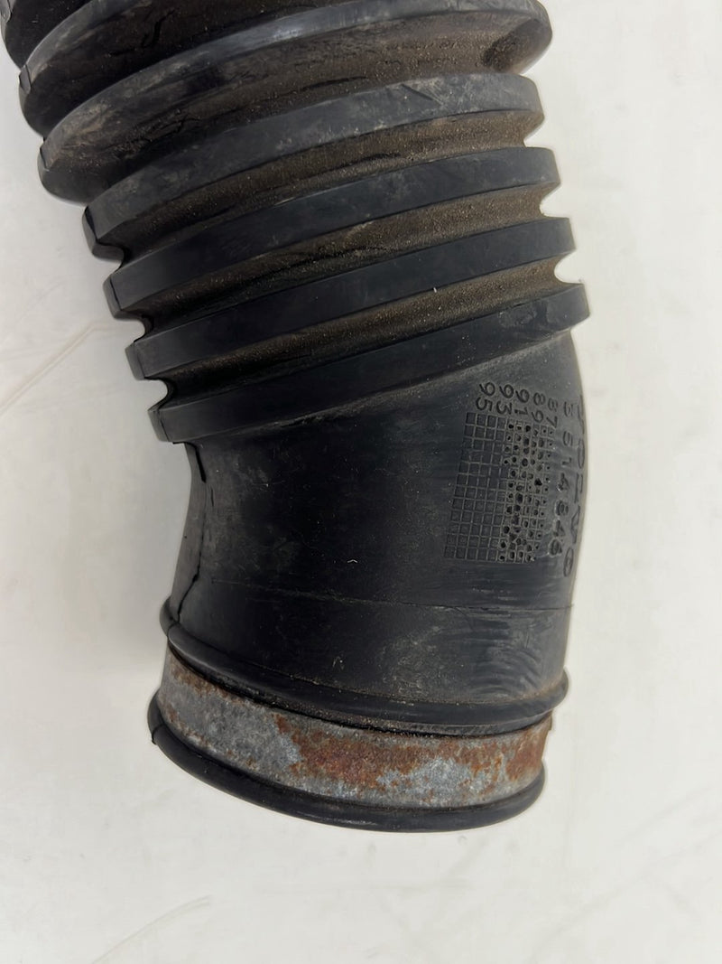 1990-1992 Volvo 740 745 940 Fresh Air Intake Hose Duct Tube 3514846 OEM #5882EM