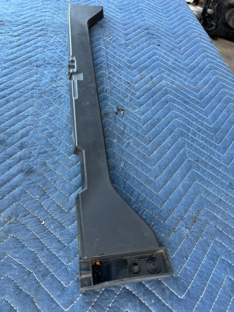 2005-2011 Audi A6 Rear Bumper Holder Mount Strap Trim 4F9807329 OEM #3471EM