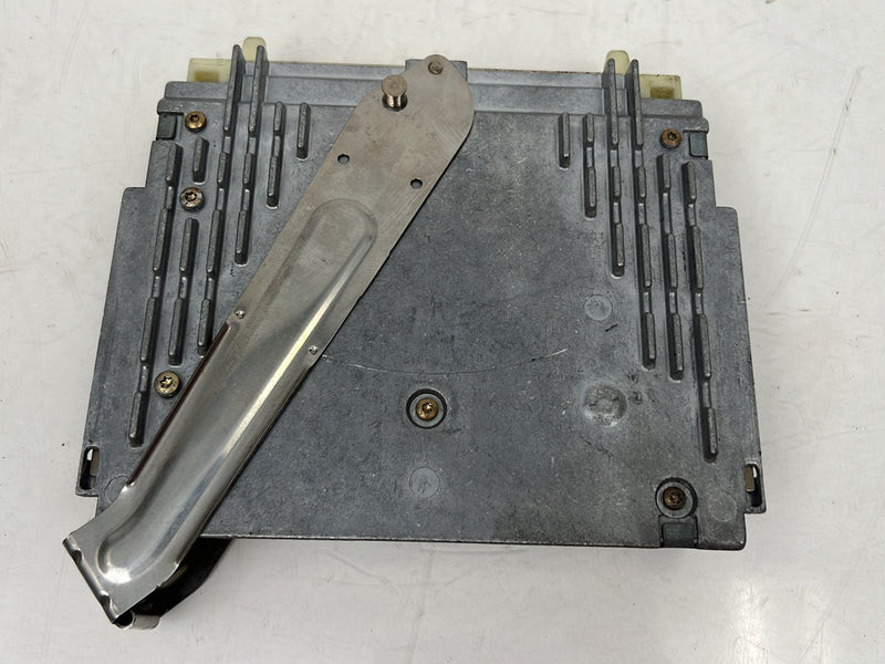 1993-1997 Volvo 850 Bosch Engine Control Module ECU 0261203071 OEM