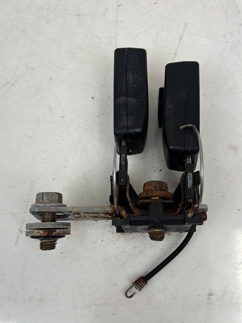 1993-1997 Volvo 850 Wagon Rear Seat Belt Buckle Receiver Set of 3 OEM
