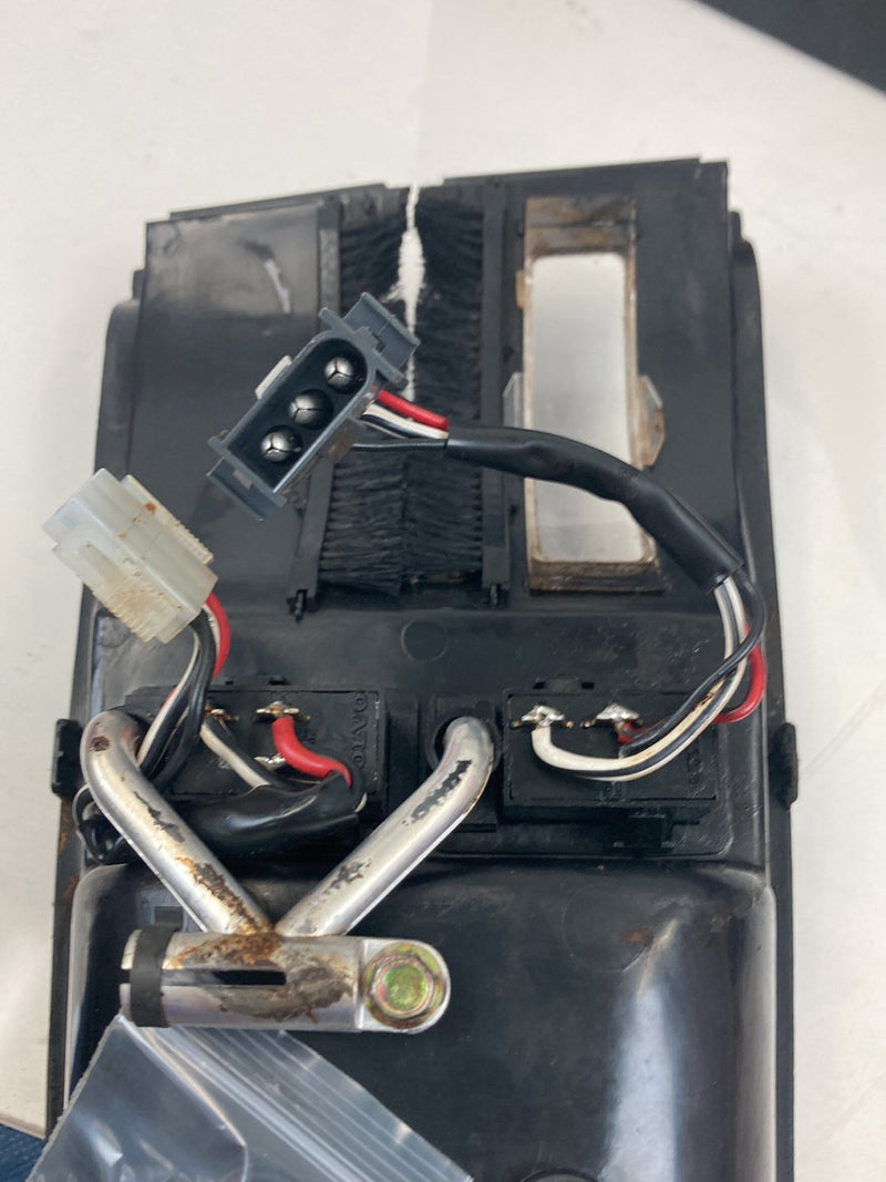 1992 Volvo 940 944 - Center Console Assembly PN: 1379182