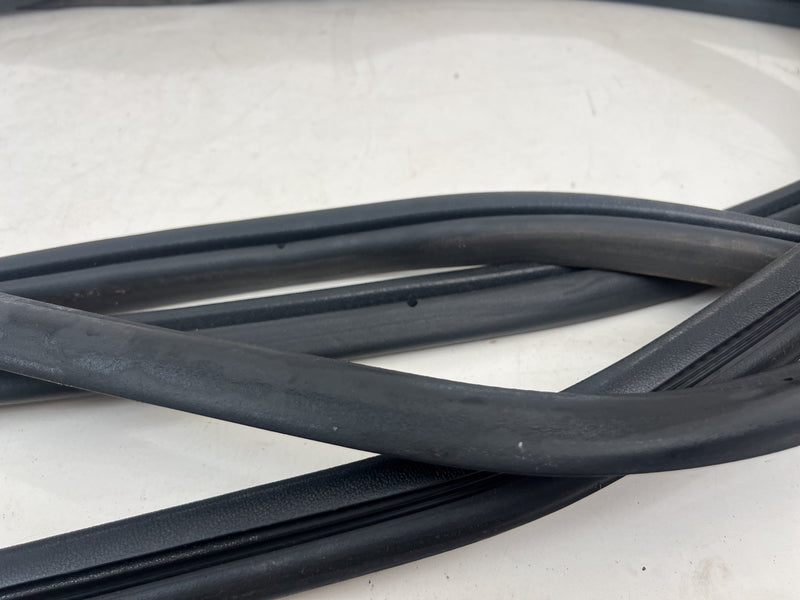 1998-2000 Volvo S70 V70 XC Door Seal Weatherstripping Set of 4 OEM #6893EM