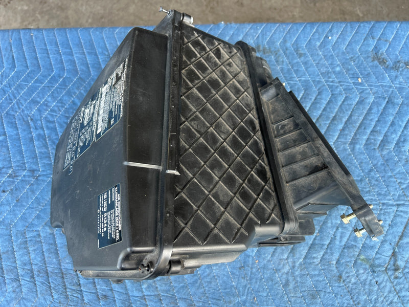 1996-2003 Mercedes W210 E320 Engine Bay Cable Fuse Box Housing Cover OEM #4703EM