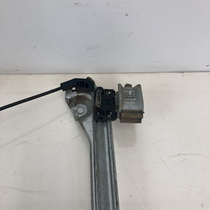 2014-2020 Chevrolet Silverado 1500 Front Right Window Regulator OEM #5580M