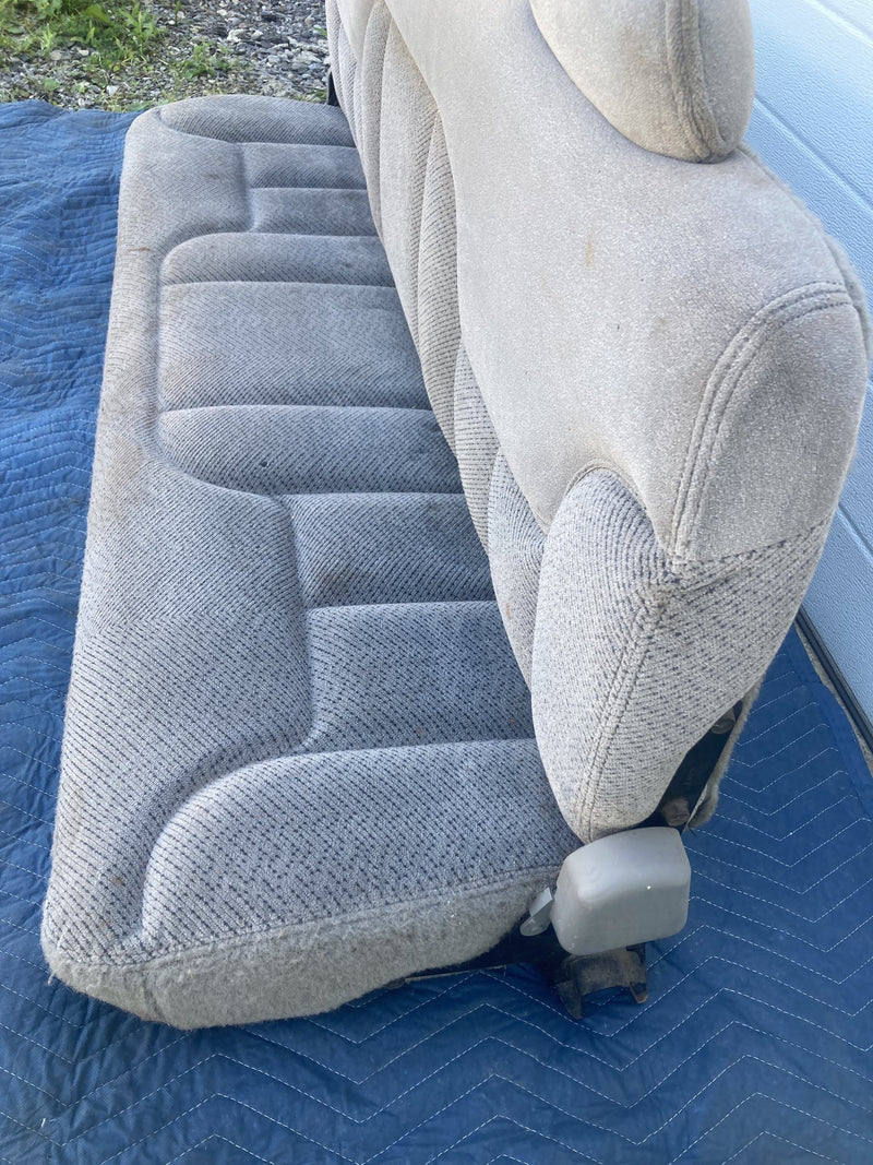 1996-1999 Chevrolet Silverado GMT800 Rear Bench Seat Gray Cloth OEM #4716M