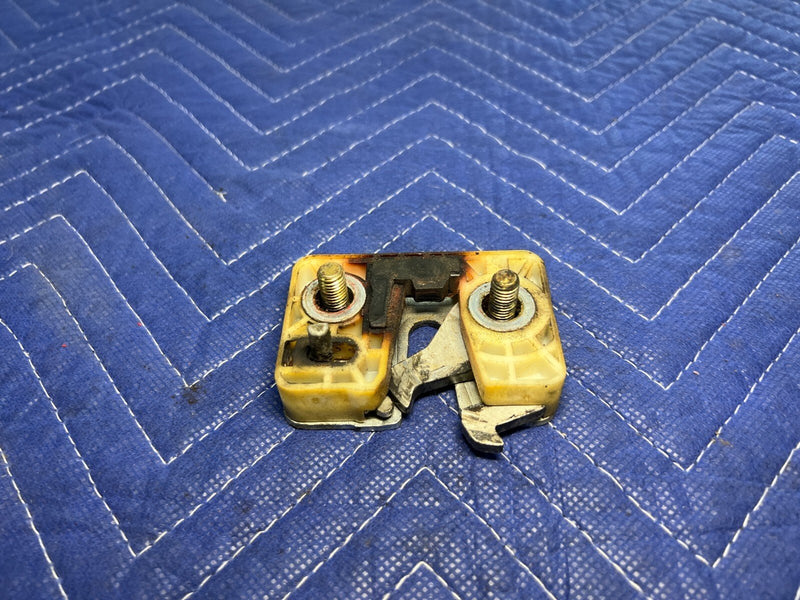 1983-1985 Porsche 944 Passenger Right RH Door Lock Latch 92853715403 OEM #1778EM