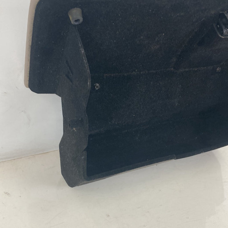 2002-2005 Lincoln Town Car Signature Glove Box Assembly OEM #5133M