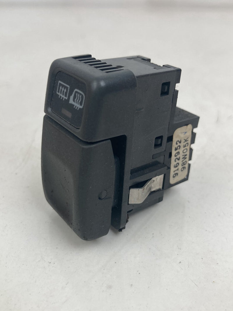 1998-2000 Volvo V70 P80 Defrost Switch Mirror Rear Window 9162952 #5166M