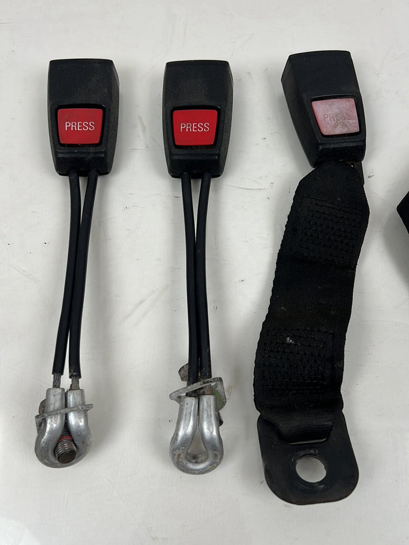 1975-1980 Volvo 244 240 Rear Seat Belt Buckle Set 1244320 OEM #5288EM