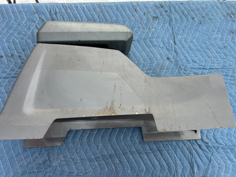 1989-1995 Volvo 740 940 Sedan Center Console Assembly Arm Rest Gray OEM #3709EM