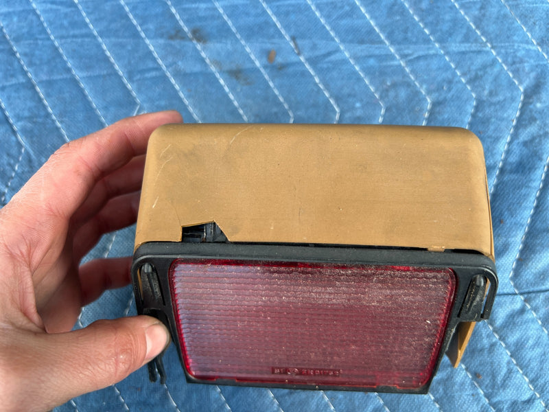 1986-1993 Volvo 240 244 Sedan Rear Center Third Brake Light Assembly OEM #4201EM
