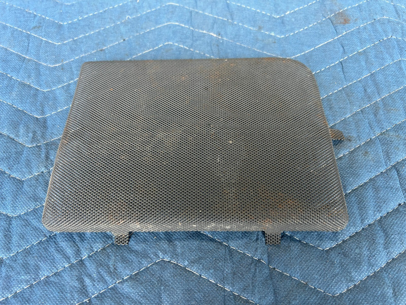 1999-2007 Chevy Silverado Rear Door Speaker Cover Grille Trim OEM #1540CN