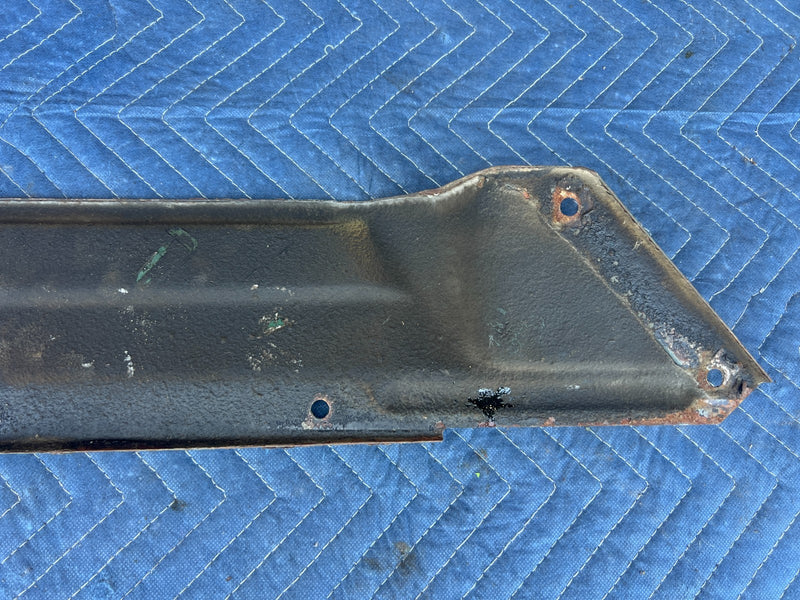 1967-1974 Volvo 140 142 144 145 Front Radiator Cover Trim Green OEM #4957EM