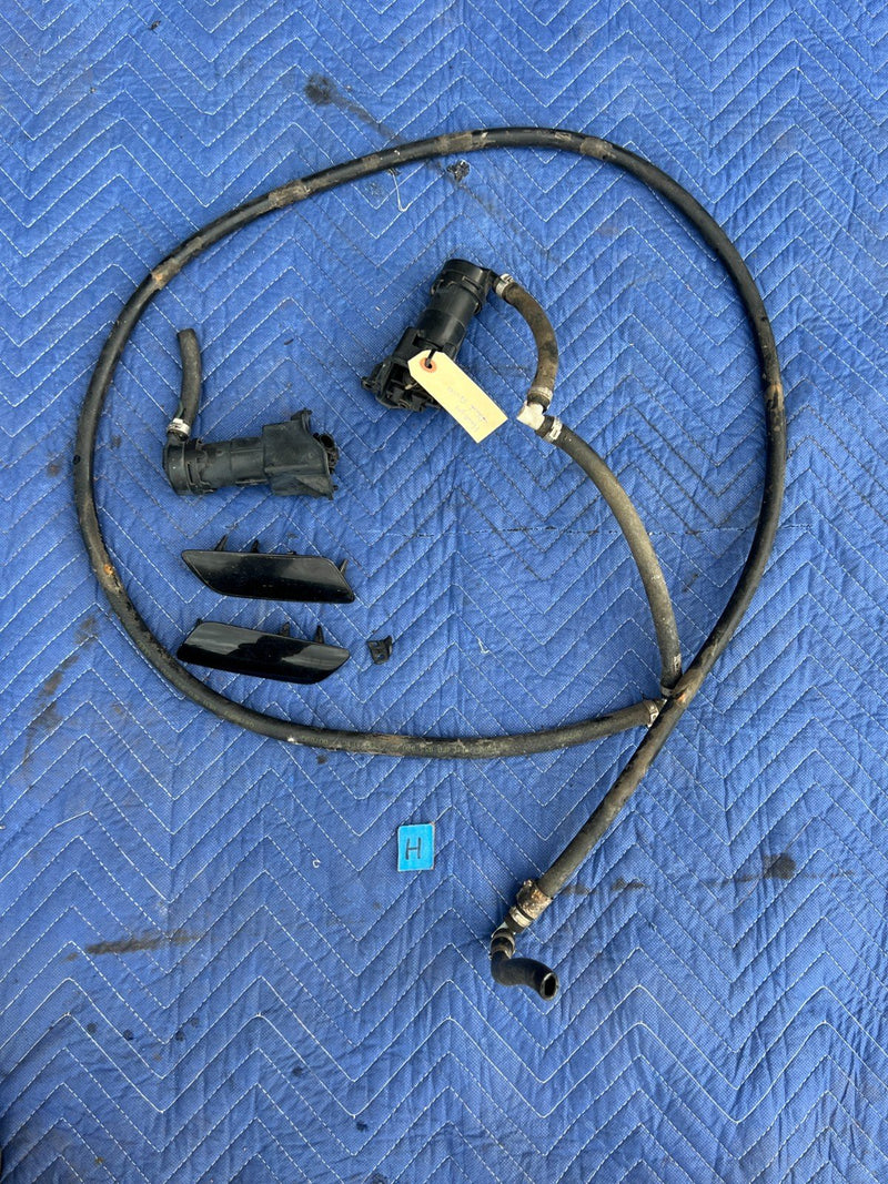 2005-2011 Audi A6 Right & Left Headlight Washer Squirt Nozzle Pair OEM #3428EM