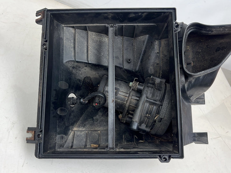1996-2003 Audi S8 D2 A8 Air Cleaner Filter Housing Box 077133837 OEM #6385EM