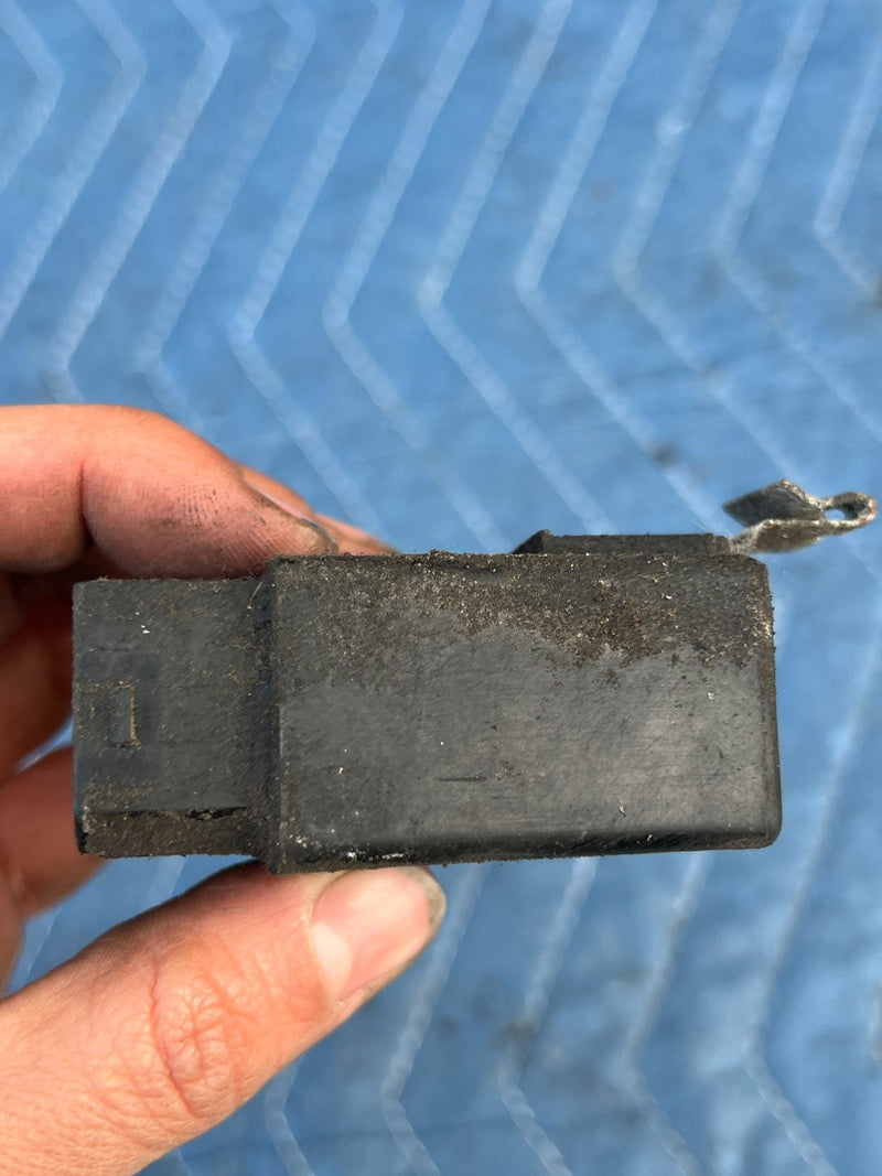 1986-1993 Volvo 240 244 Fuel Pump Radio Suppression Relay 1323592 OEM #4232EM