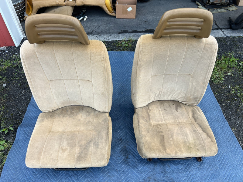 1986-1993 Volvo 240 244 Front Left & Right Tan Cloth Seat Pair OEM #4207EM