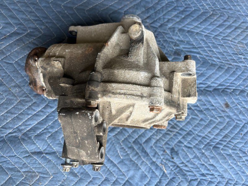 1998-2003 Mercedes W210 E320 Wagon Transfer Case Assembly Angle Gear OEM #4716EM