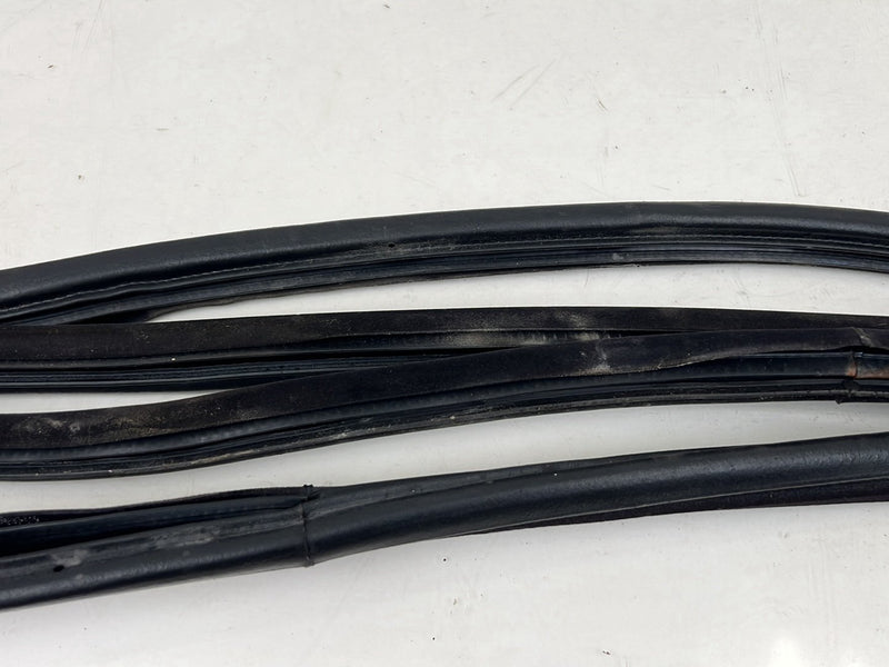 2004-2007 Volvo S60R S60 Sedan Door Seal Gasket Weatherstripping Set OEM #5821EM