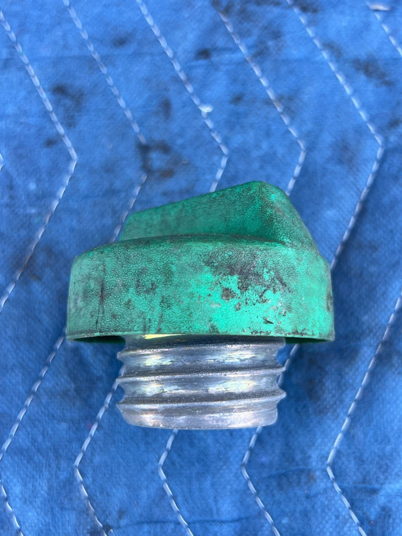 1986-1993 Volvo 240 244 245 Fuel Tank Gas Cap Green OEM #4165EM