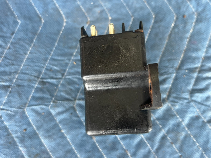1986-1995 Mercedes 300D W124 Glow Plug Relay Control Unit Module OEM #2700EM