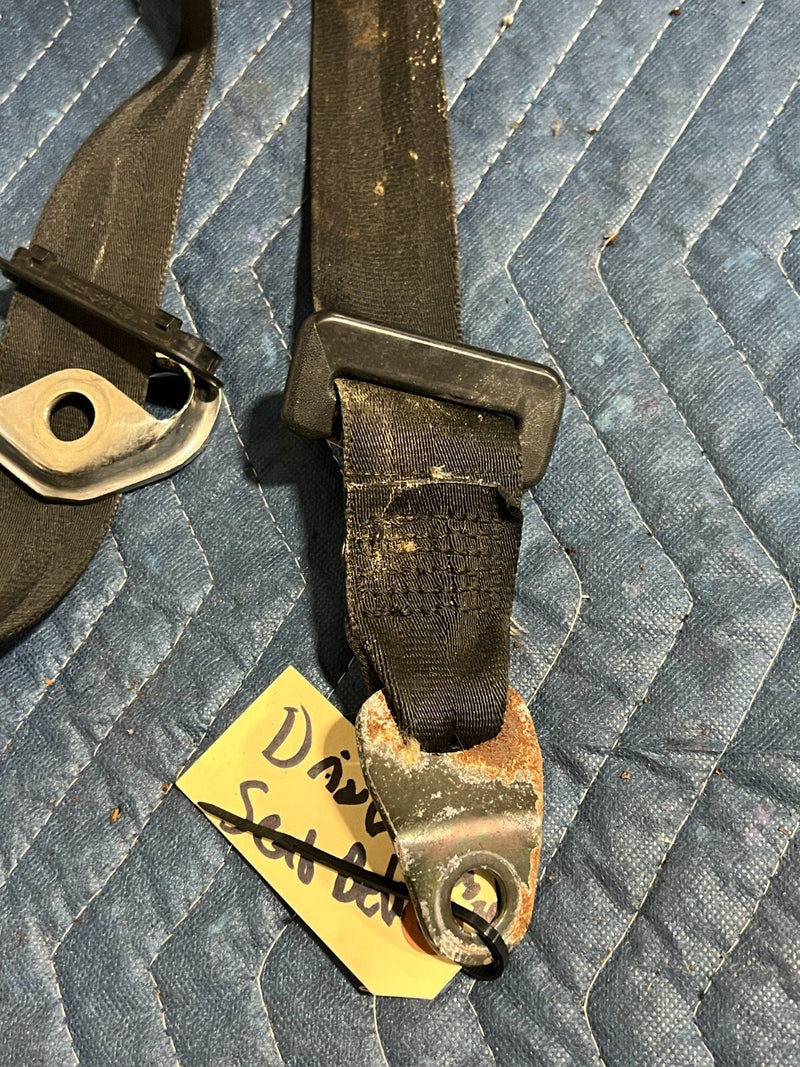 1983-1985 Porsche 944 Front Driver Left LH Seat Belt Retractor OEM #2487EM