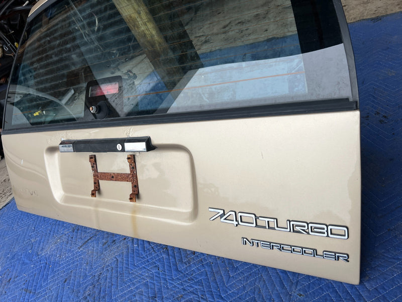 1992-1995 Volvo 940 740 Wagon Only Rear Hatch Assembly w/ Window OEM #3299EM