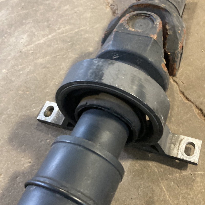 2003-2007 BMW 545i E60 Driveshaft Automatic ZF 7526165 2282720-11 OEM #4957M