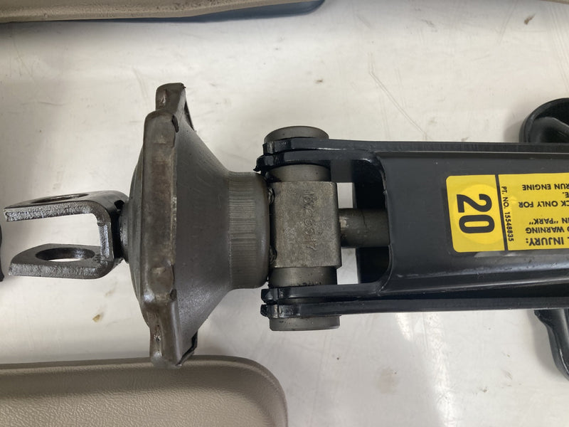 1995-1998 Chevrolet GMC C/K Emergency Spare Tire Scissor Jack & Tool Kit OEM