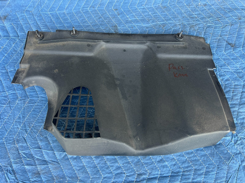 1992-1995 Volvo 940 740 Passenger Lower Kick Panel Knee Bolster Trim OEM #3232EM