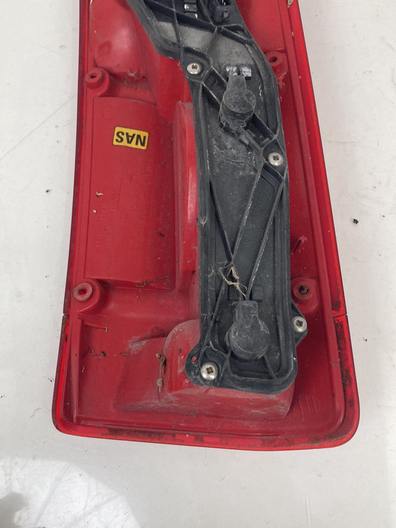 1999-2004 Land Rover Discovery II L550 Tail Light Left Assembly OEM #5072M