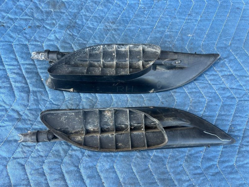 2004-2010 Toyota Sienna Front Right Left Bumper Fog Light Cover Pair OEM #3566EM