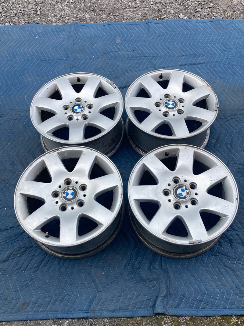 2004 BMW 325xi E46 - Wheel Set PN: 1094498