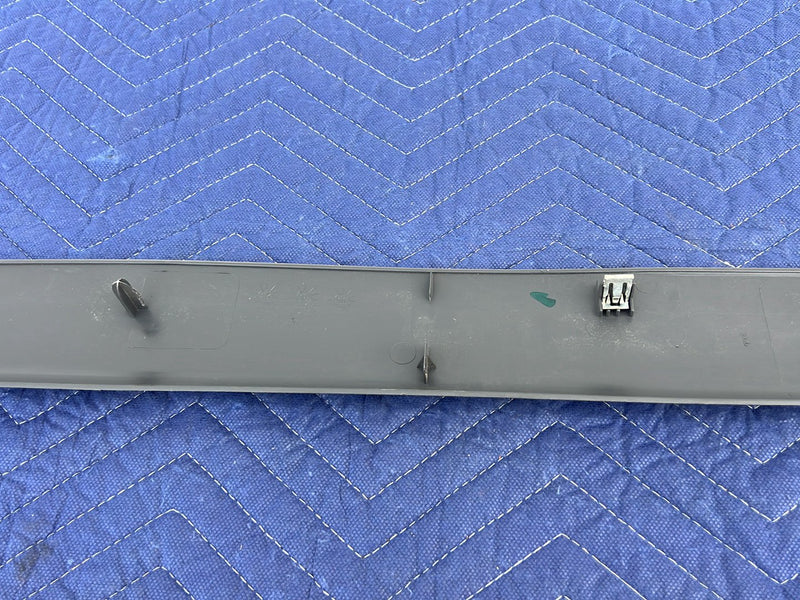 Chevrolet Silverado - Rear Window Trim PN: 15772042