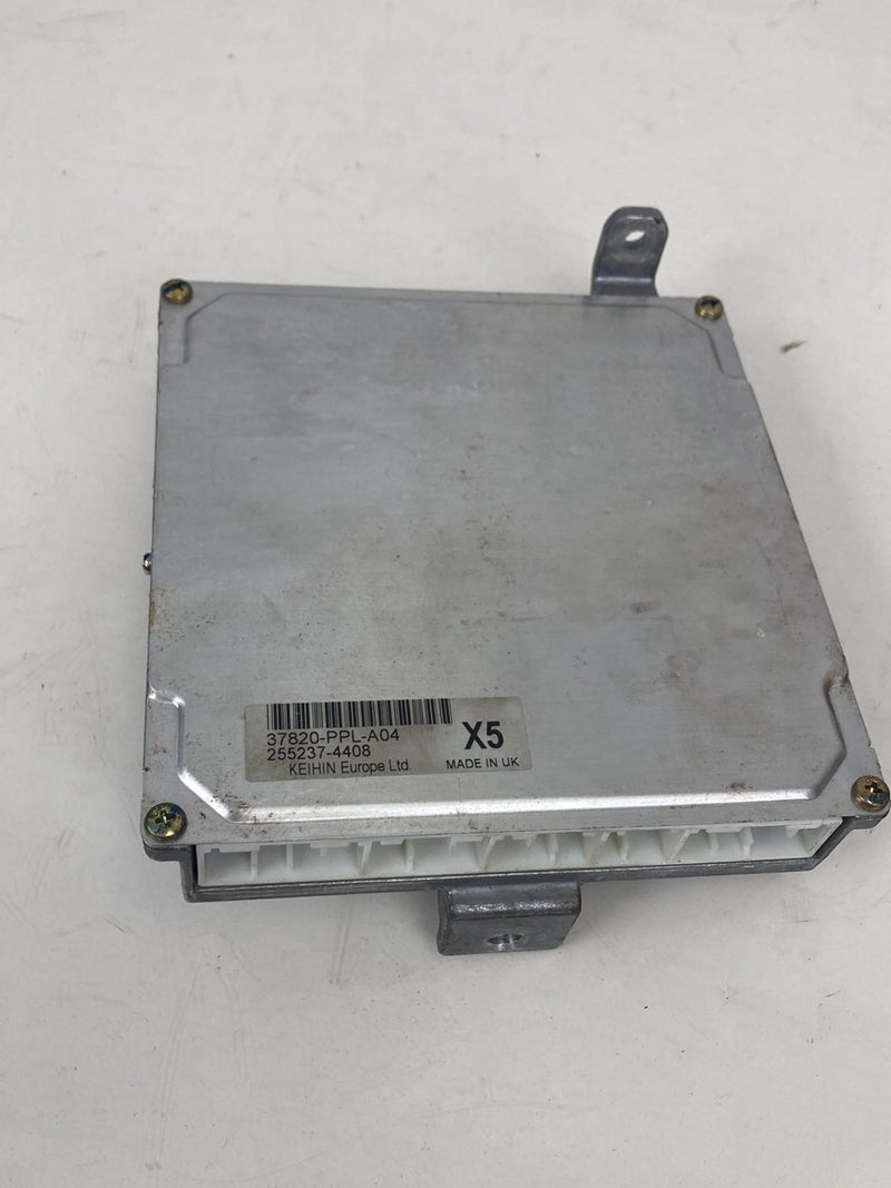 2002-2004 Honda CR-V RD2 Engine Control Module ECU OEM #5085M